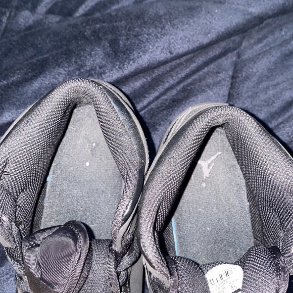 Jordan 1 Mid all black - Picture 4 of 4